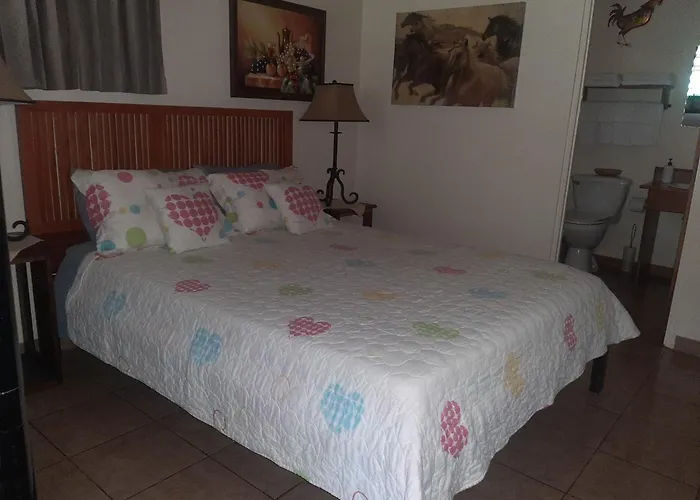 Marita's 4*